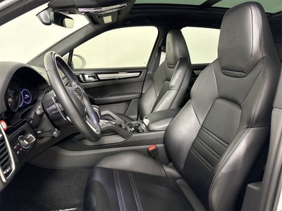 2023 Porsche Cayenne Platinum Edition