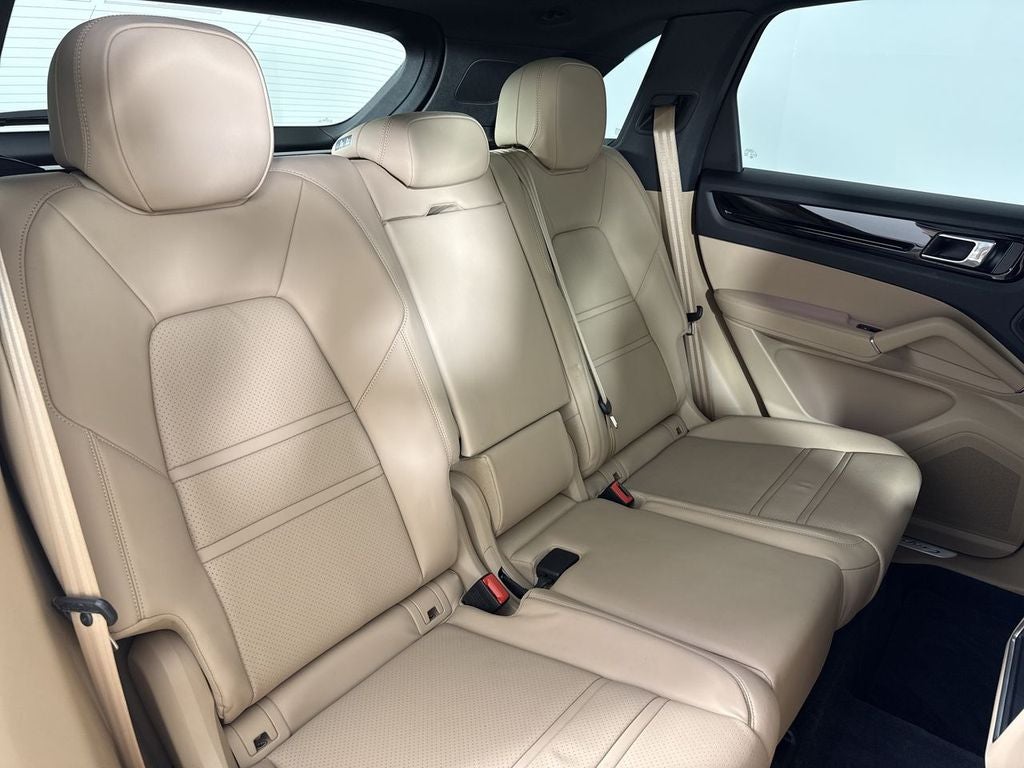 2023 Porsche Cayenne AWD