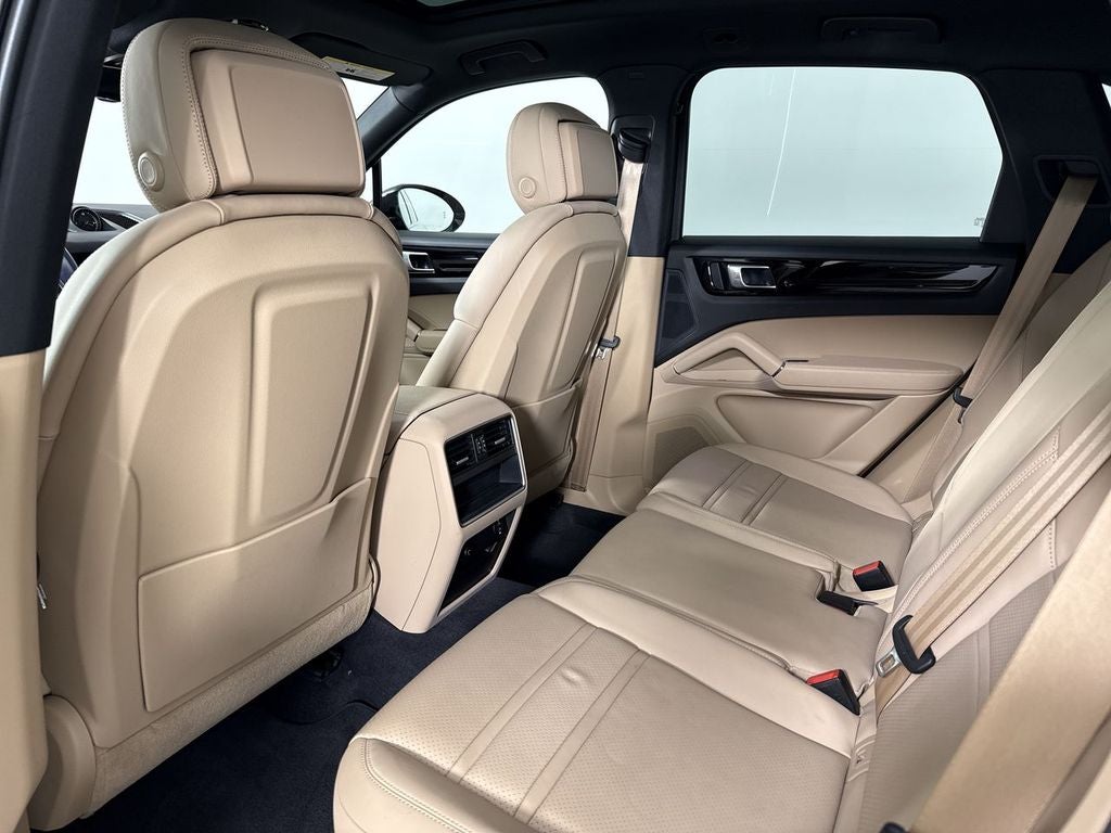 2023 Porsche Cayenne AWD