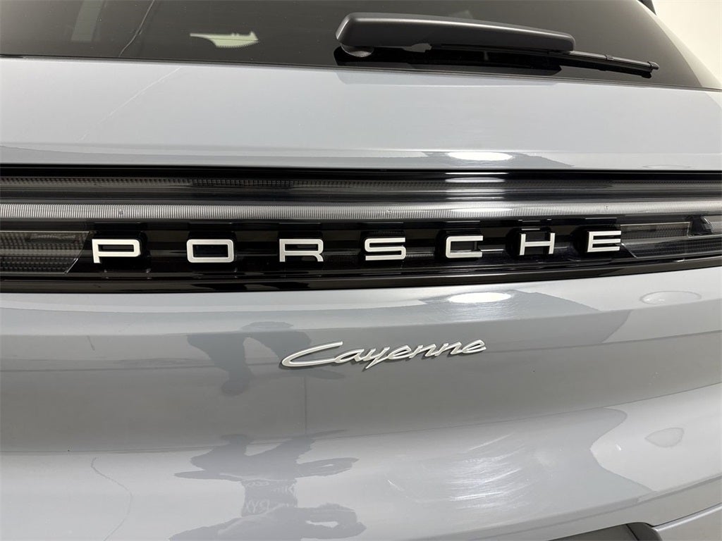2025 Porsche Cayenne AWD