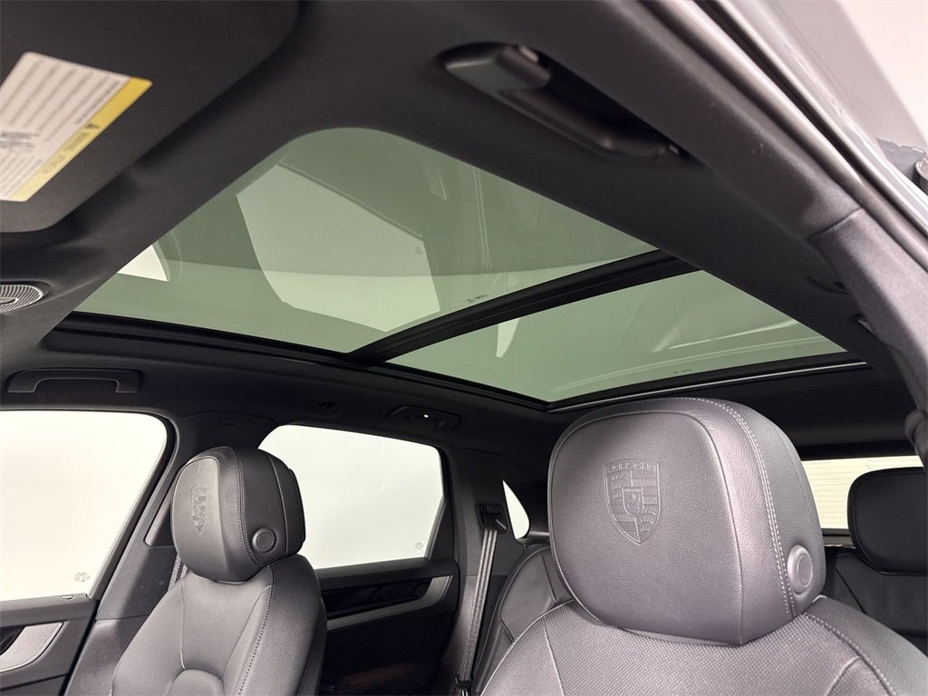 2025 Porsche Cayenne AWD