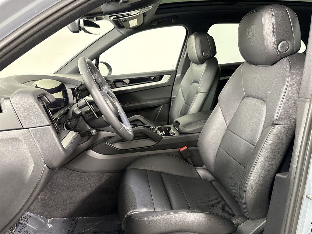 2025 Porsche Cayenne AWD