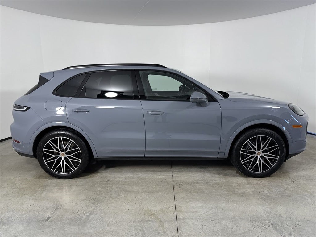 2025 Porsche Cayenne AWD