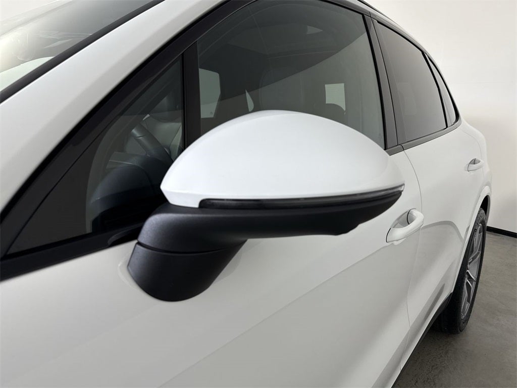 2025 Porsche Cayenne AWD