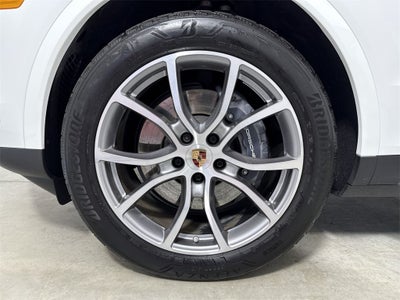 2025 Porsche Cayenne AWD