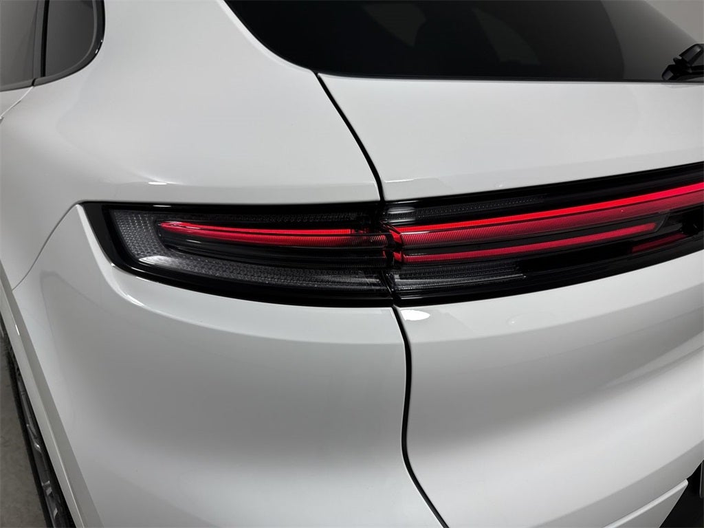 2025 Porsche Cayenne AWD