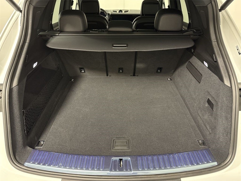 2025 Porsche Cayenne AWD