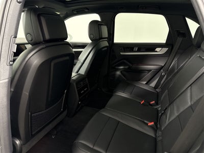 2025 Porsche Cayenne AWD