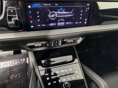 2025 Porsche Cayenne AWD