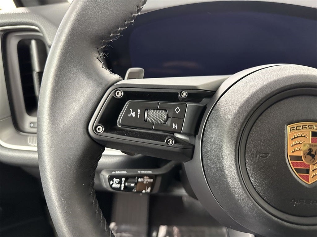 2025 Porsche Cayenne AWD