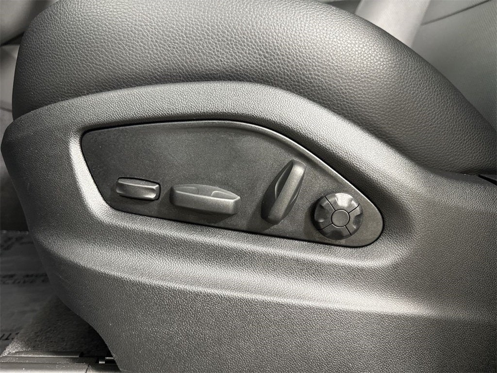 2025 Porsche Cayenne AWD