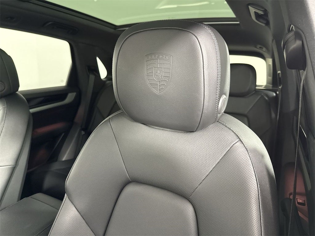 2025 Porsche Cayenne AWD