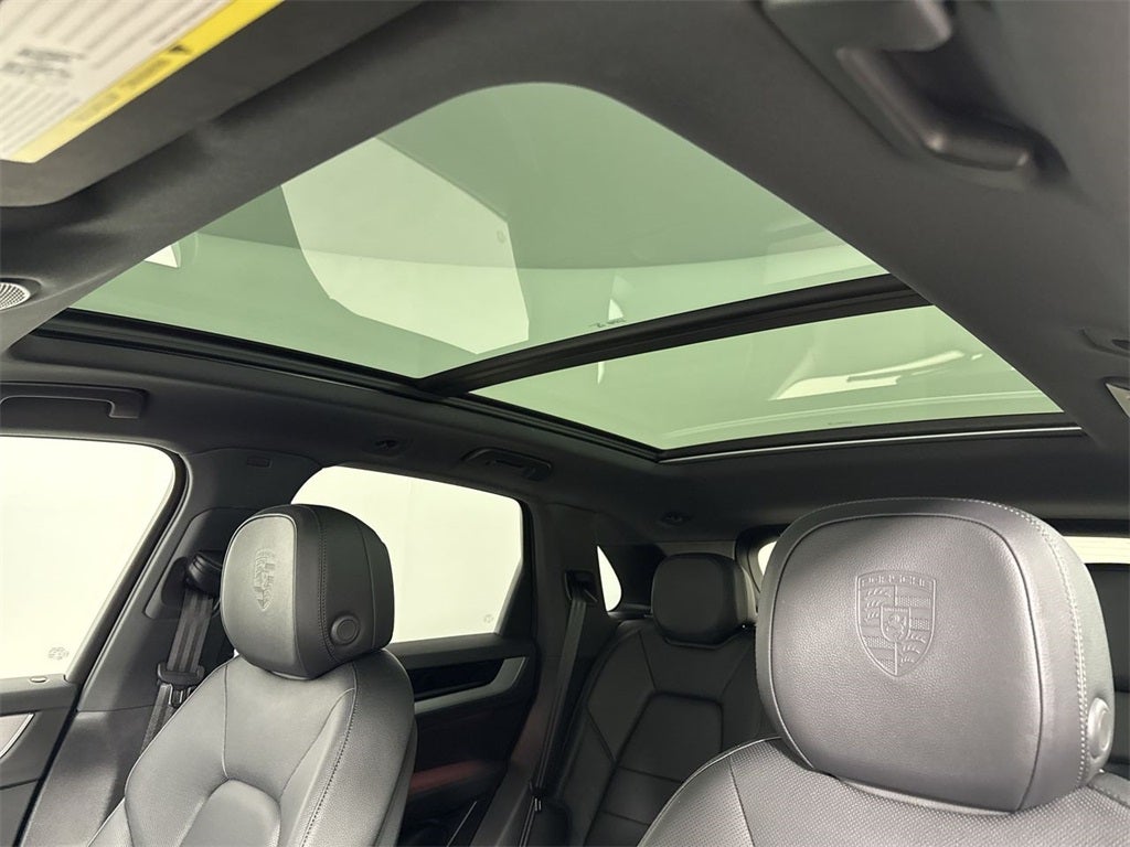 2025 Porsche Cayenne AWD