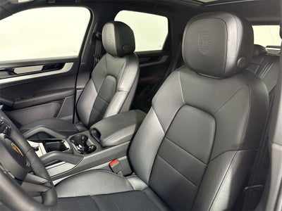 2025 Porsche Cayenne AWD