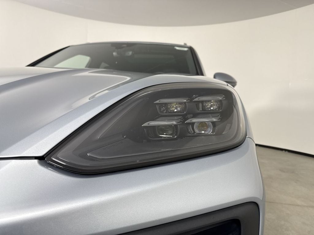 2025 Porsche Cayenne AWD