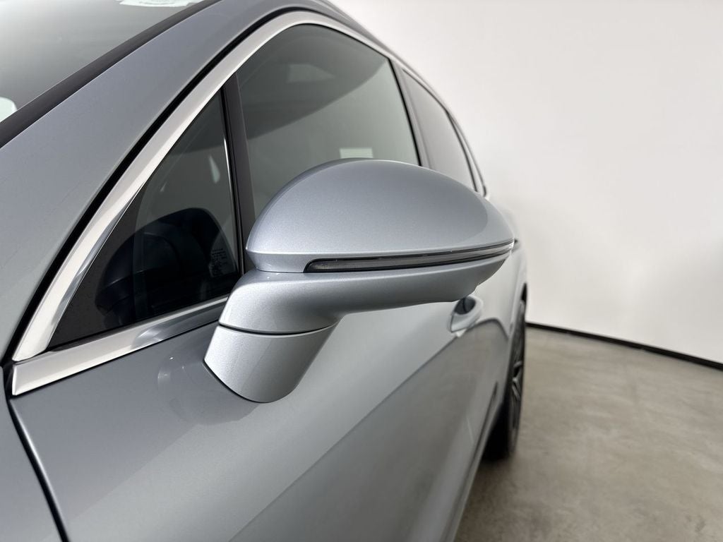 2025 Porsche Cayenne AWD