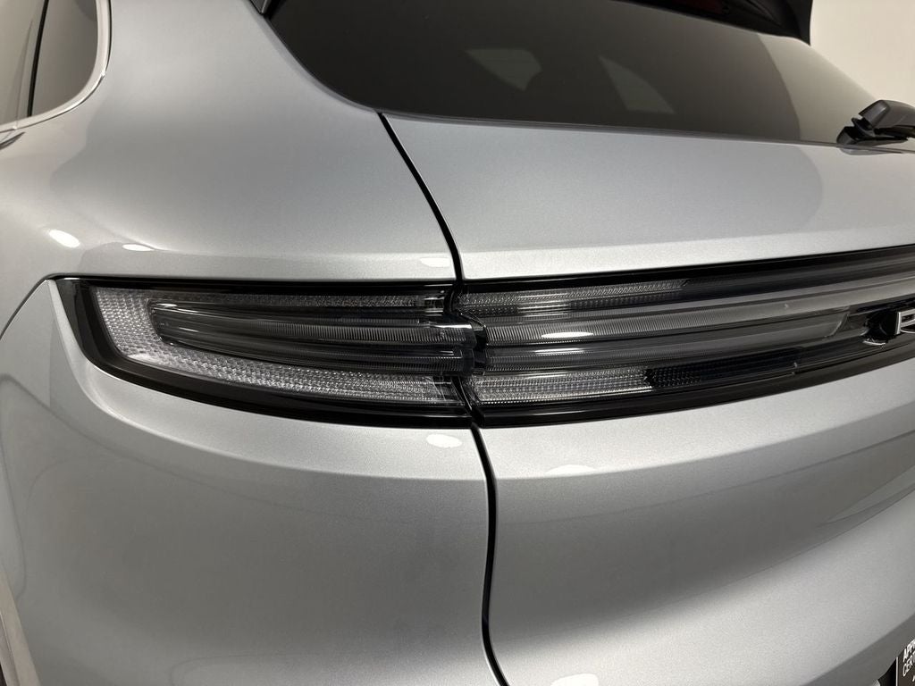 2025 Porsche Cayenne AWD