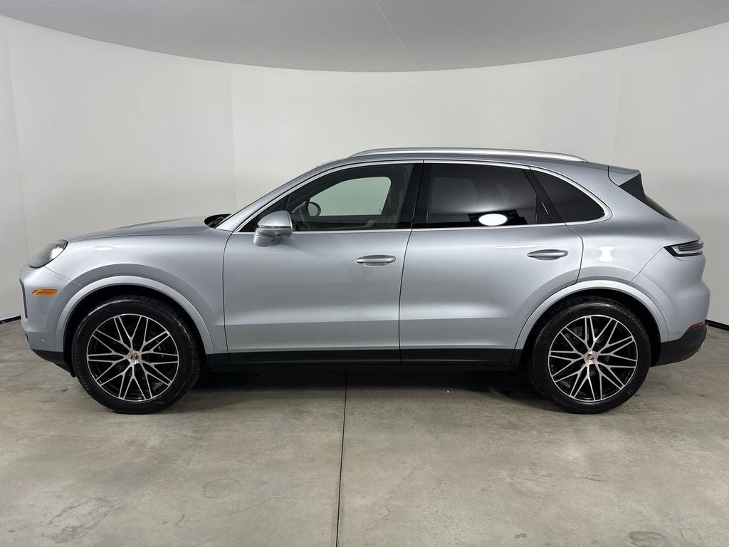 2025 Porsche Cayenne AWD