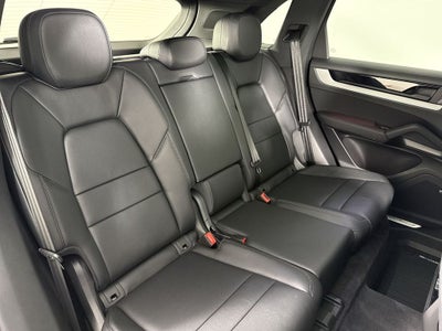 2025 Porsche Cayenne AWD