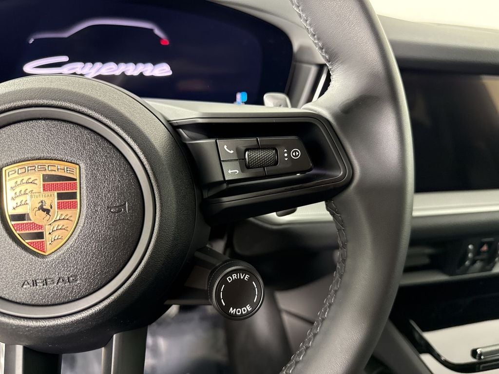 2025 Porsche Cayenne AWD