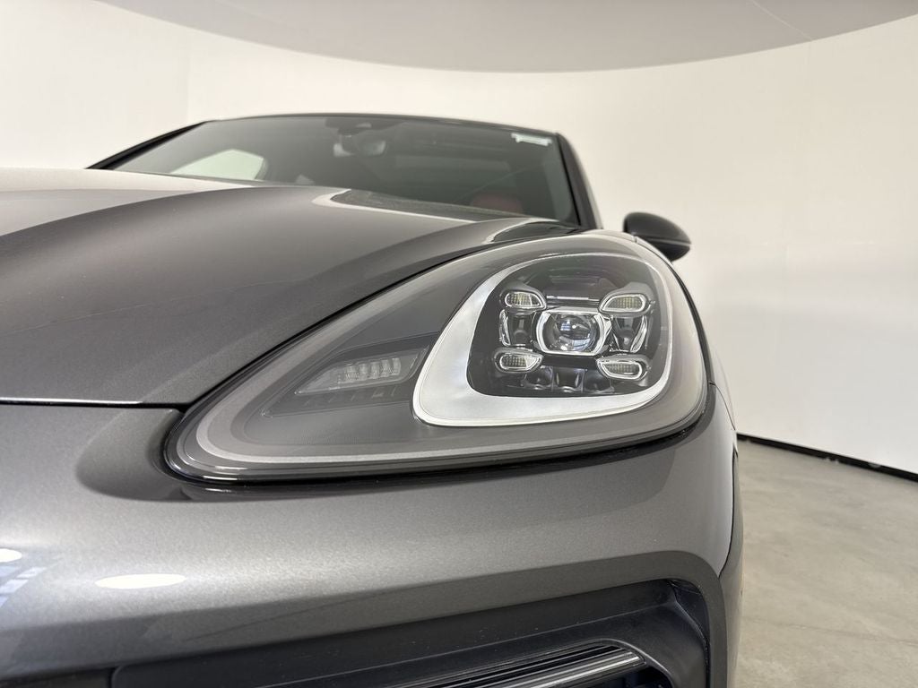2023 Porsche Cayenne Platinum Edition