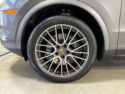 2023 Porsche Cayenne Platinum Edition