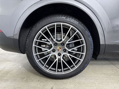 2023 Porsche Cayenne Platinum Edition