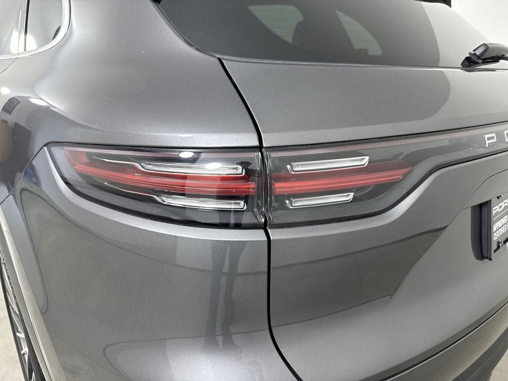 2023 Porsche Cayenne Platinum Edition