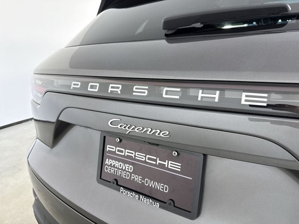2023 Porsche Cayenne Platinum Edition