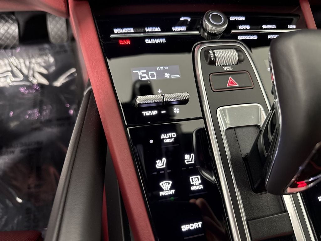 2023 Porsche Cayenne Platinum Edition