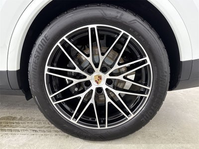 2025 Porsche Cayenne AWD