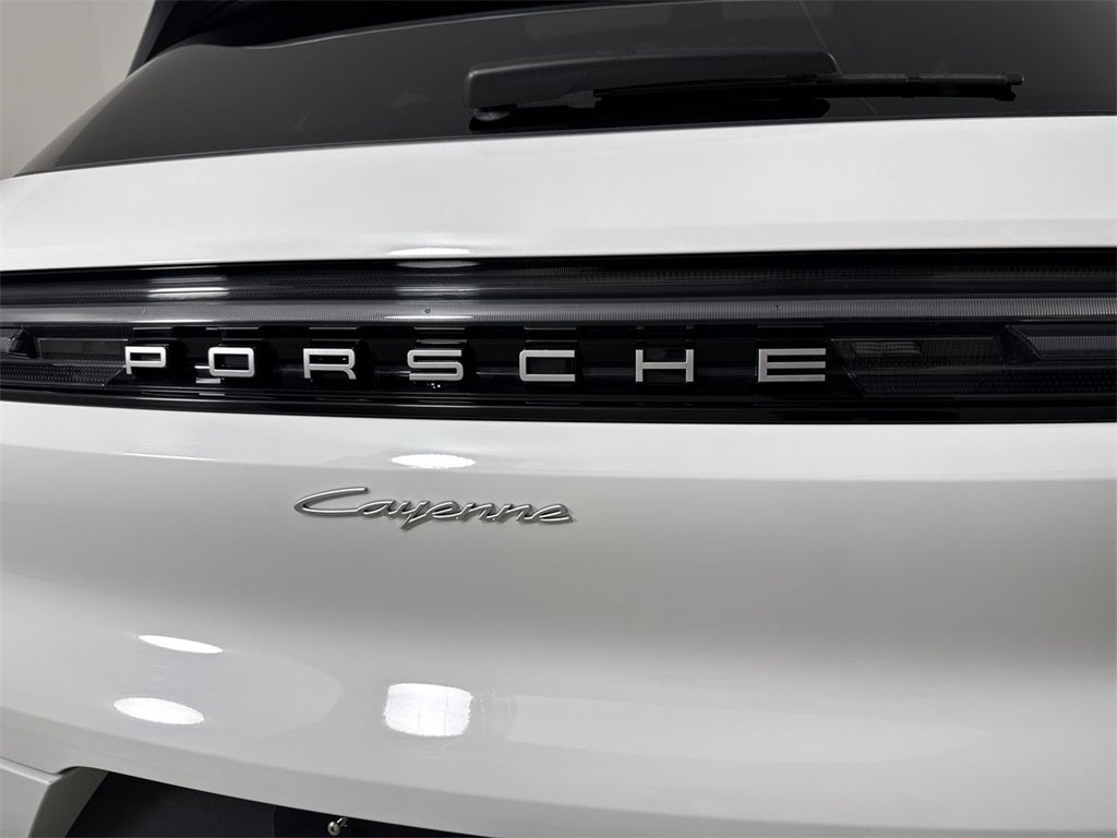 2025 Porsche Cayenne AWD