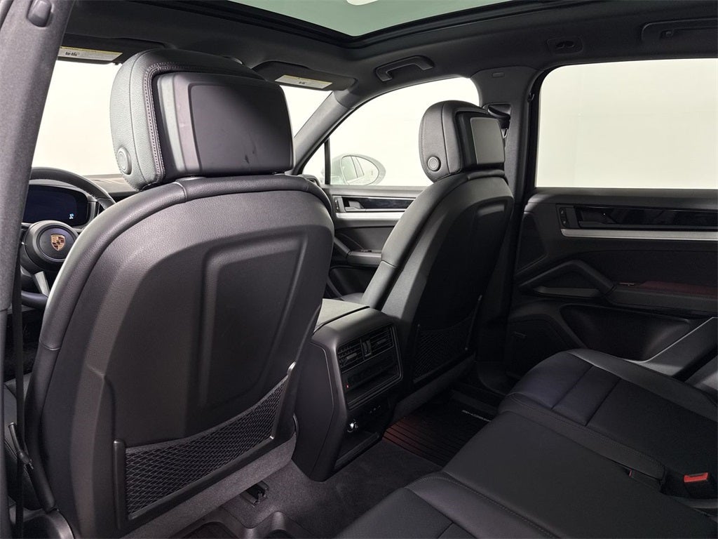 2025 Porsche Cayenne AWD