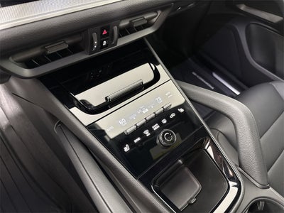 2025 Porsche Cayenne AWD