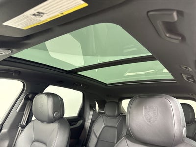 2025 Porsche Cayenne AWD