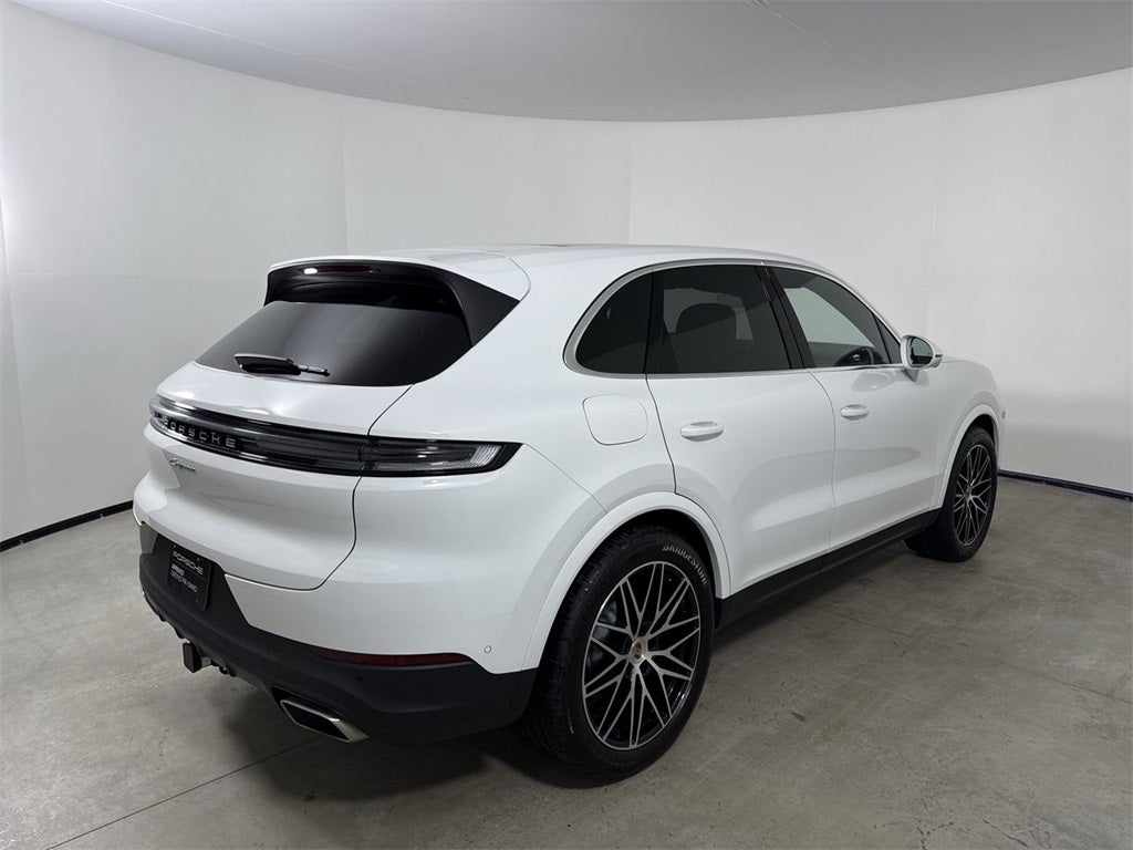 2025 Porsche Cayenne AWD