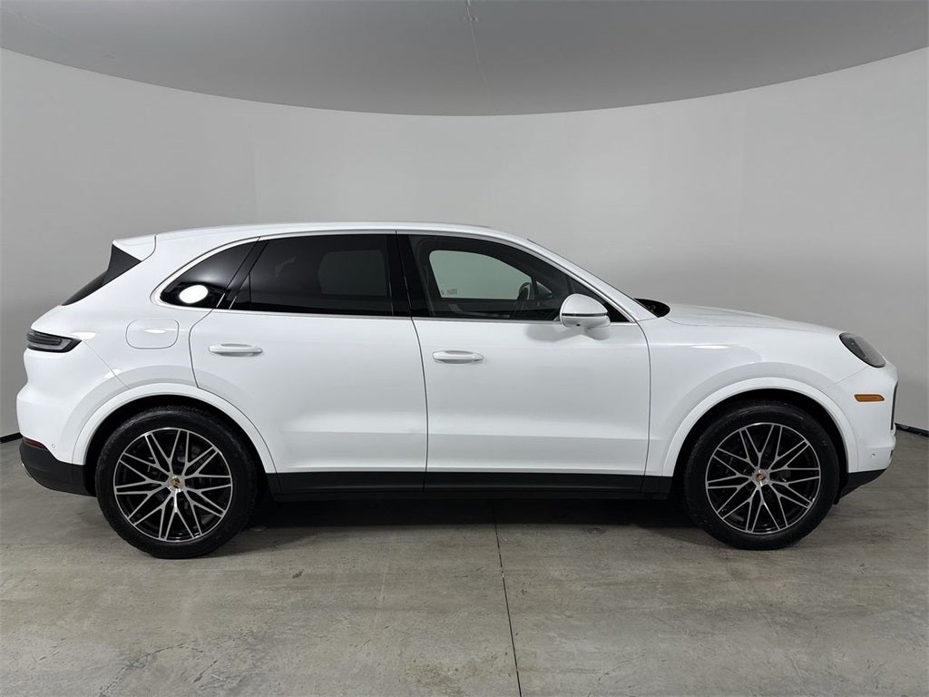 2025 Porsche Cayenne AWD