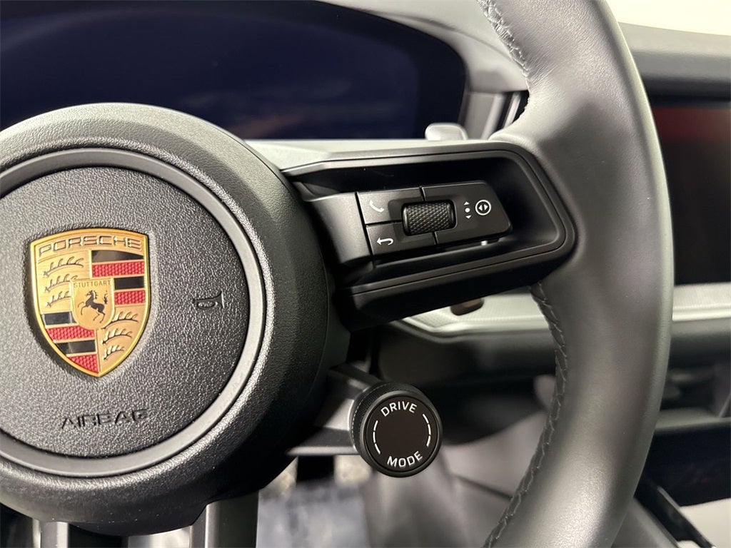 2025 Porsche Cayenne AWD