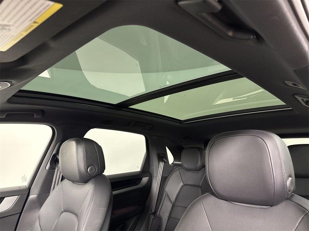 2025 Porsche Cayenne AWD