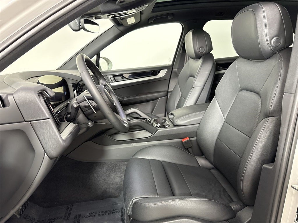 2025 Porsche Cayenne AWD