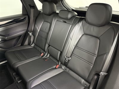 2022 Porsche Cayenne AWD