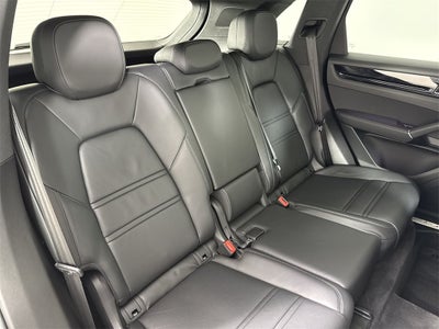 2022 Porsche Cayenne AWD