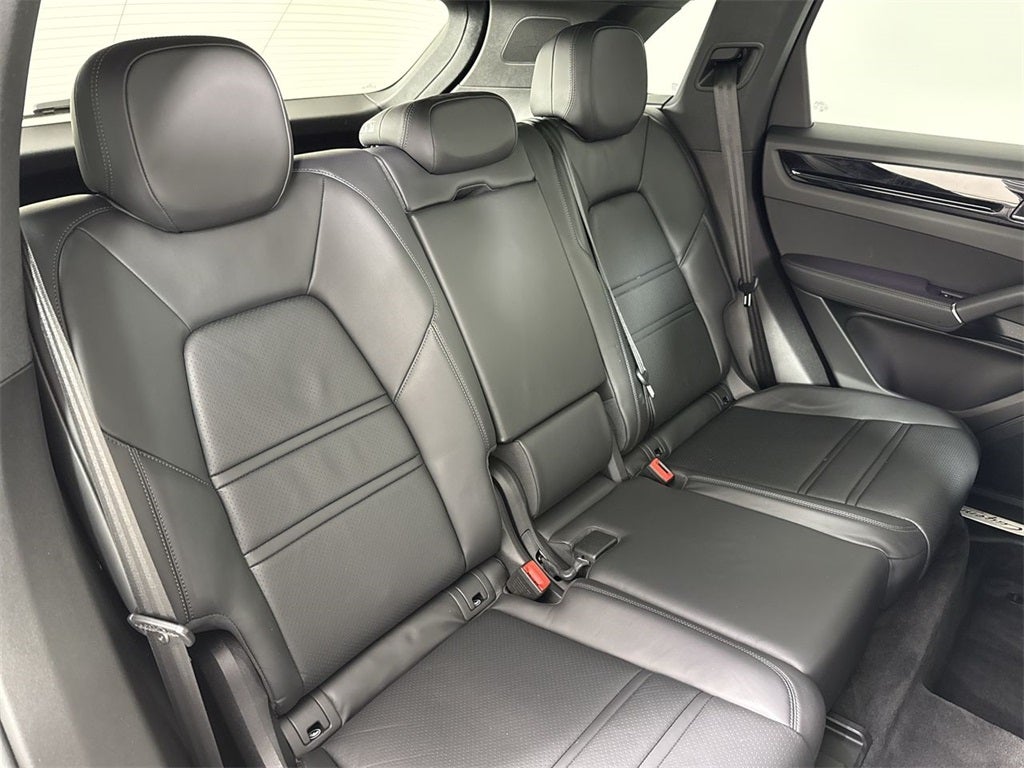 2022 Porsche Cayenne AWD