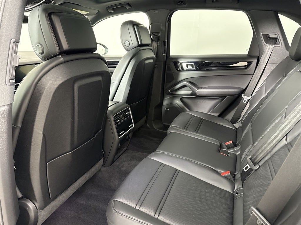 2022 Porsche Cayenne AWD