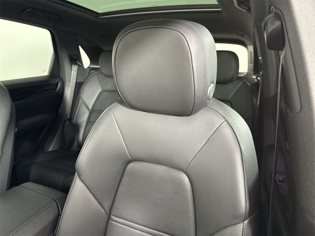 2022 Porsche Cayenne AWD