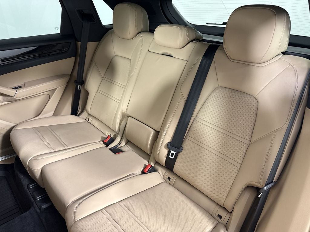 2023 Porsche Cayenne AWD
