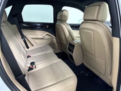 2023 Porsche Cayenne AWD