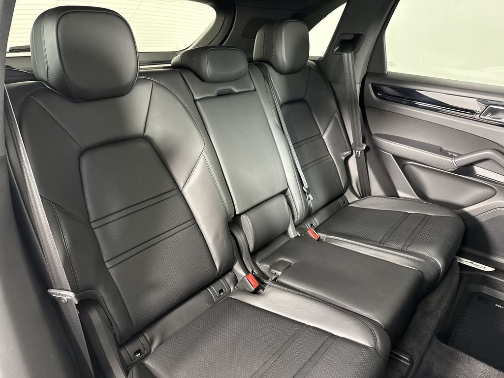 2023 Porsche Cayenne AWD