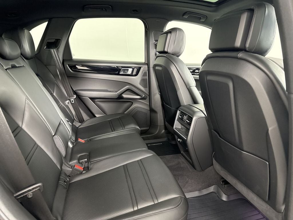 2023 Porsche Cayenne AWD
