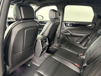 2023 Porsche Cayenne AWD